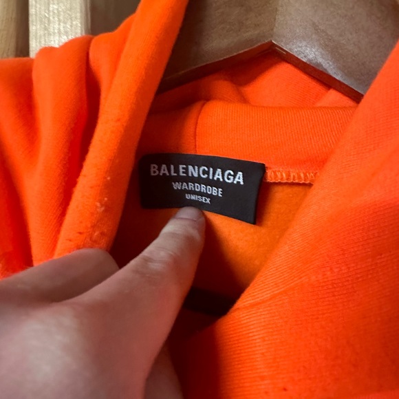 BALENCIAGA CAMPAIGN ORANGE HOODIE - Picture 3 of 4
